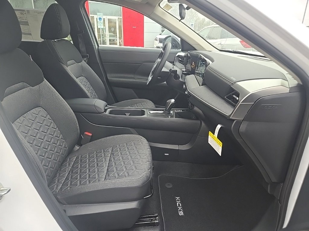 New 2026 Nissan Kicks SV image 24