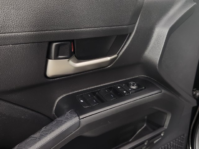 Used 2024 Toyota Tacoma TRD Sport AWD/4WD image 10