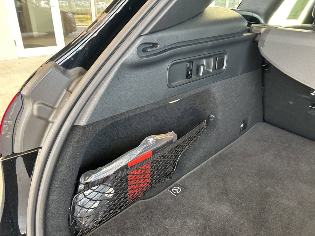 Used 2024 Mercedes-Benz GLC 43 AMG 4MATIC image 41