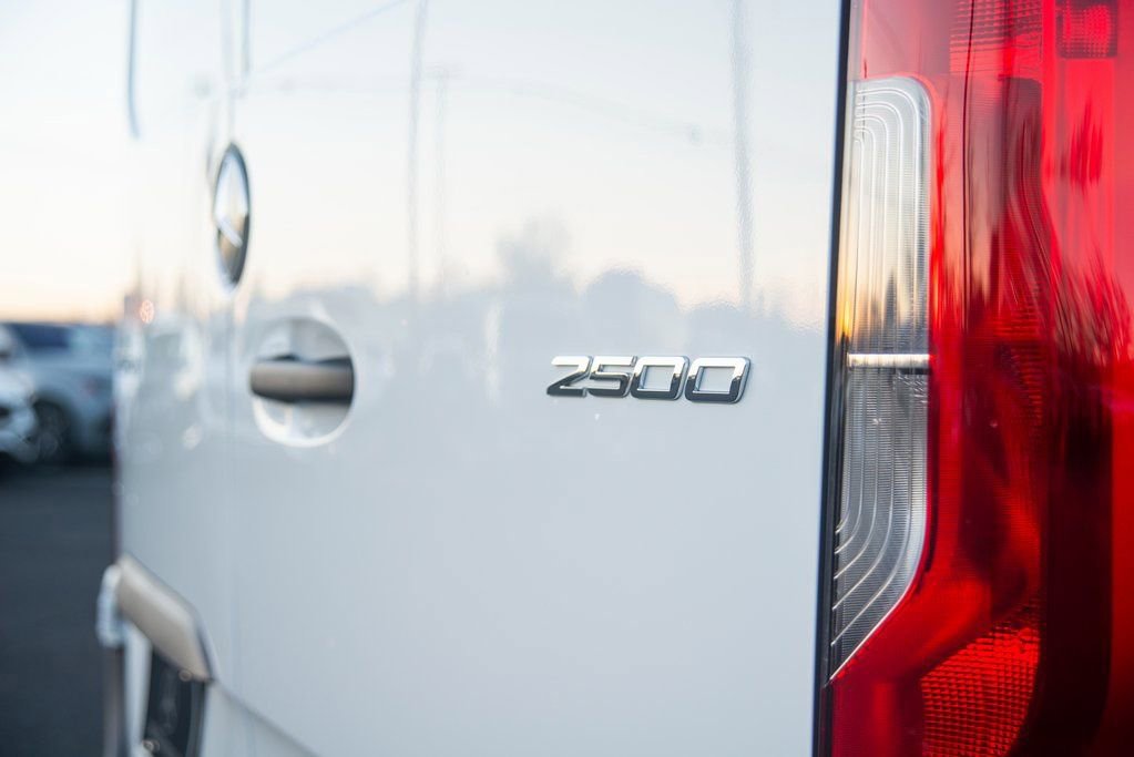 Used 2025 Mercedes-Benz Sprinter 2500 image 16