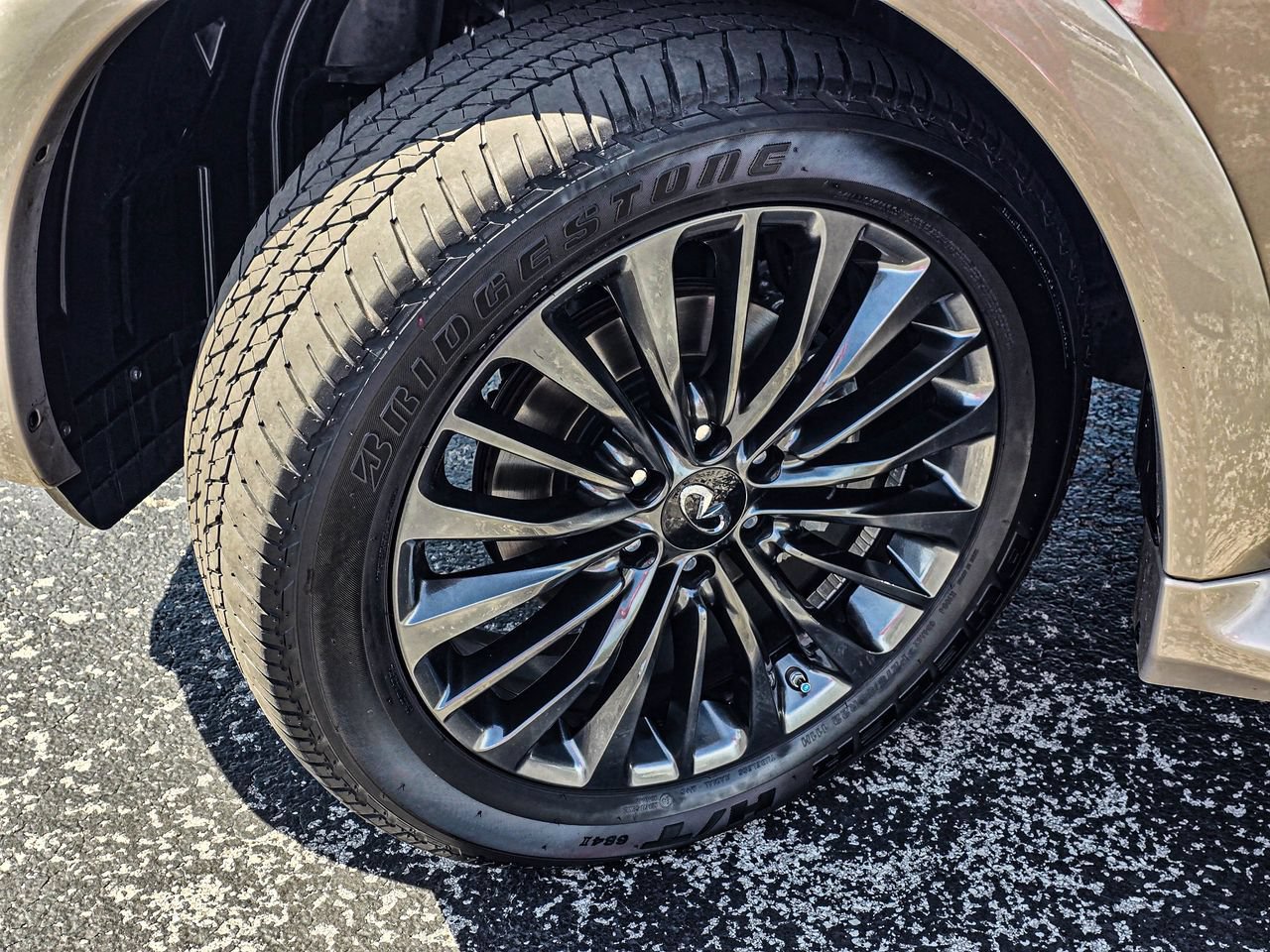 Certified 2024 INFINITI QX80 Sensory AWD/4WD image 10