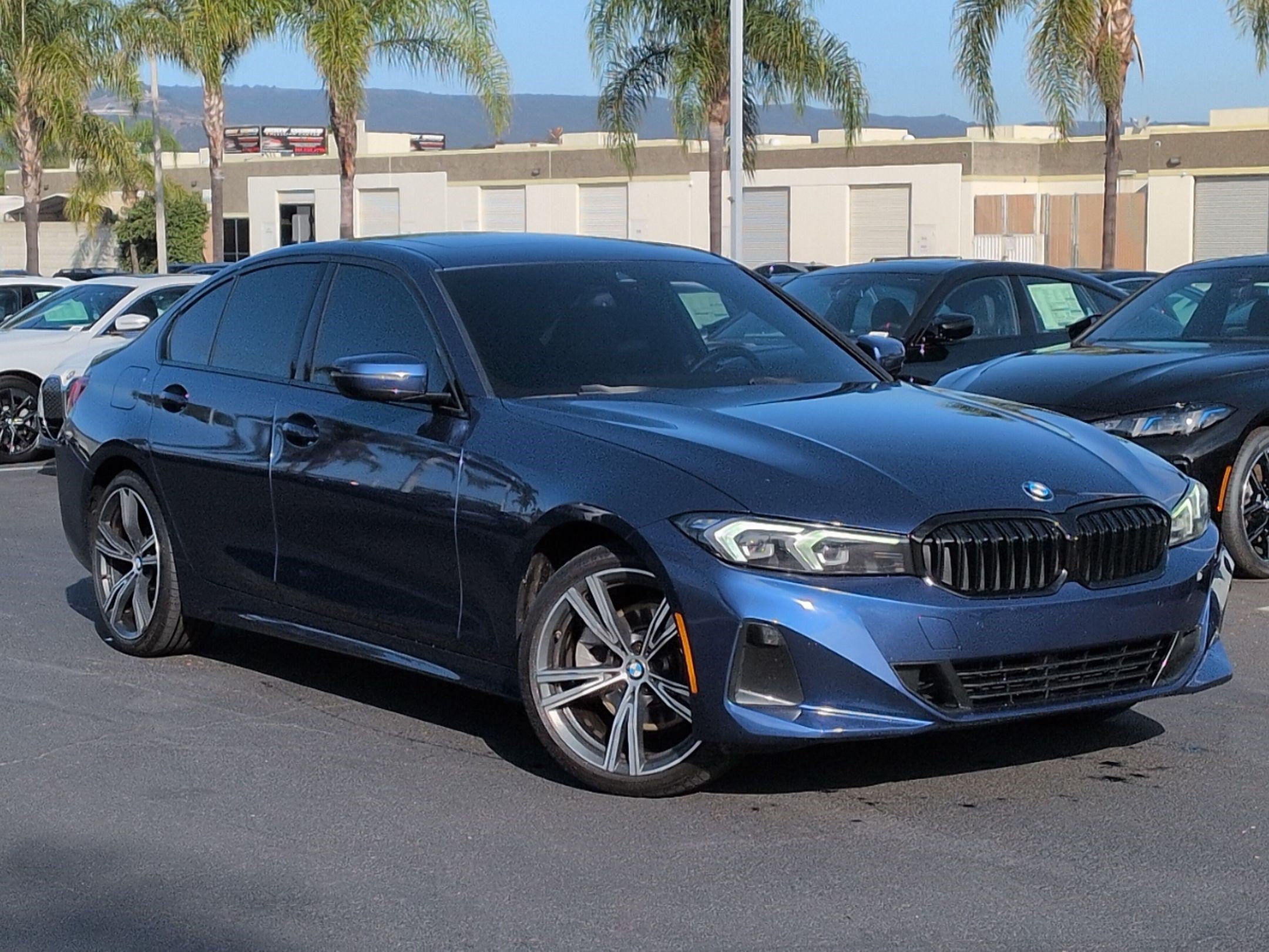 Used 2023 BMW 330i Sedan w/ Premium Package RWD image 2