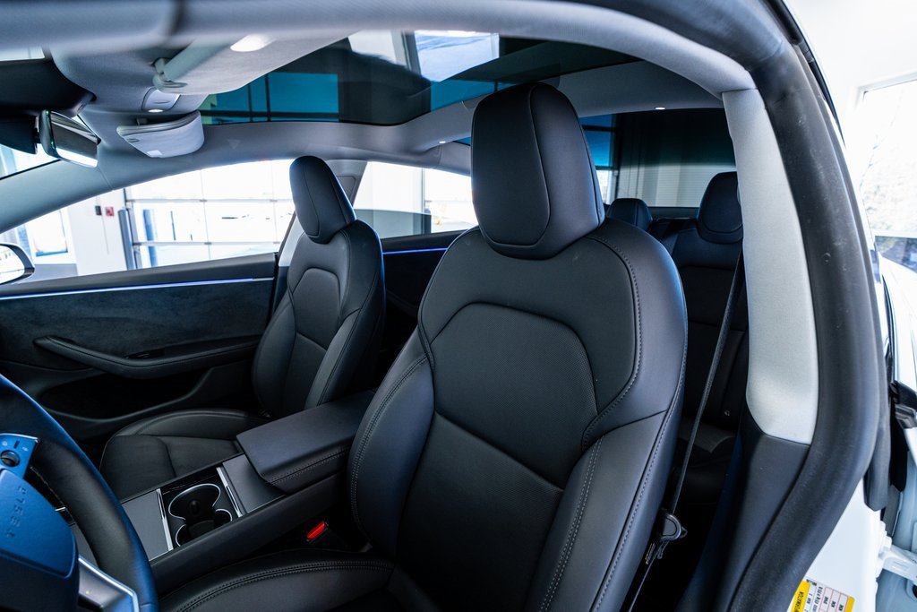 Used 2025 Tesla Model 3 Long Range image 38