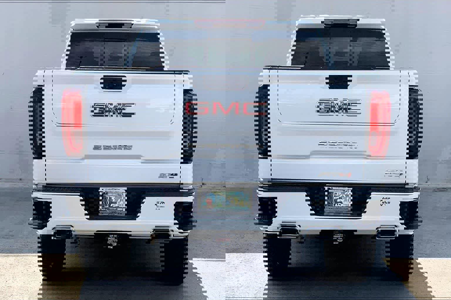 Used 2022 GMC Sierra 1500 AT4 w/ AT4 Preferred Package image 6