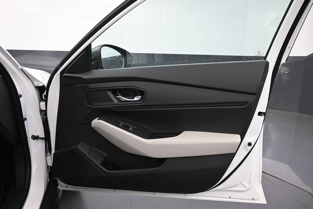 New 2025 Honda Accord SE image 33