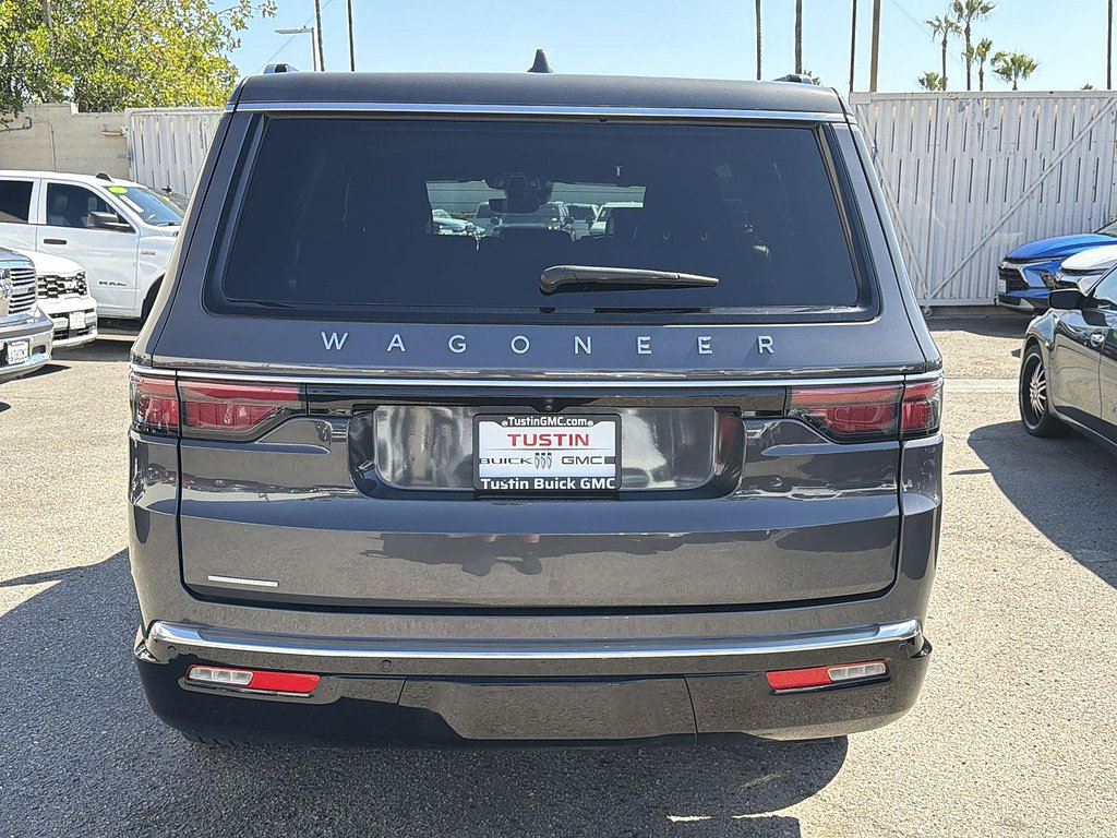 Used 2023 Jeep Wagoneer 4WD image 6