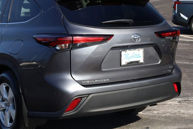 Used 2024 Toyota Highlander LE image 8