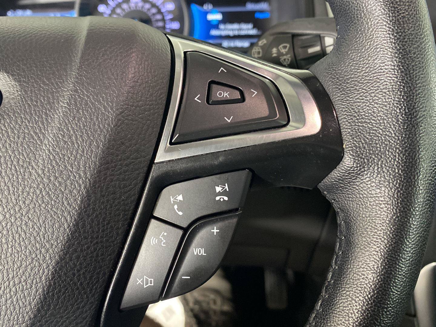 Used 2024 Ford Edge Titanium AWD/4WD image 11
