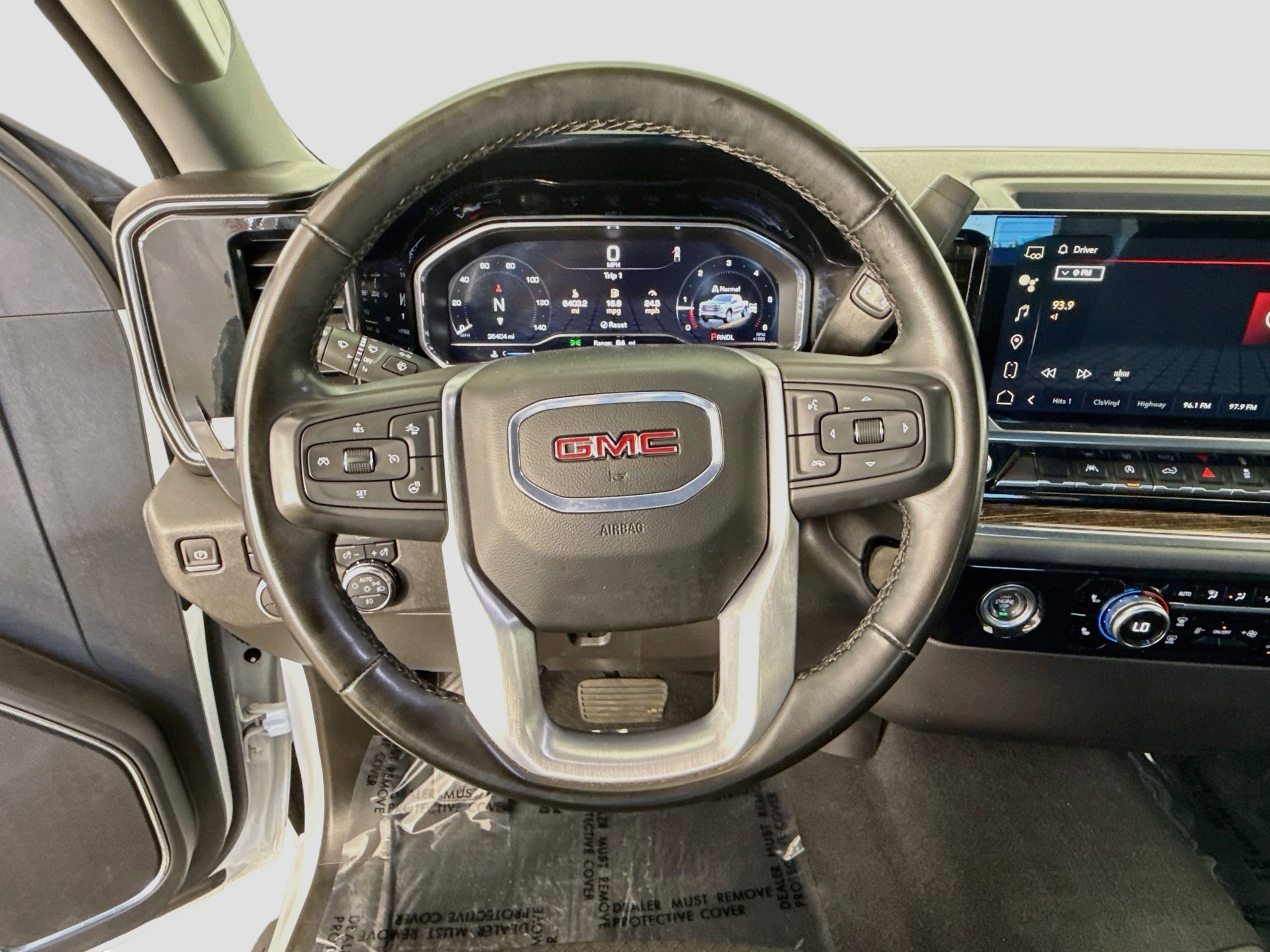 Used 2024 GMC Sierra 1500 Elevation w/ LPO, Elevation Black Package AWD/4WD image 13