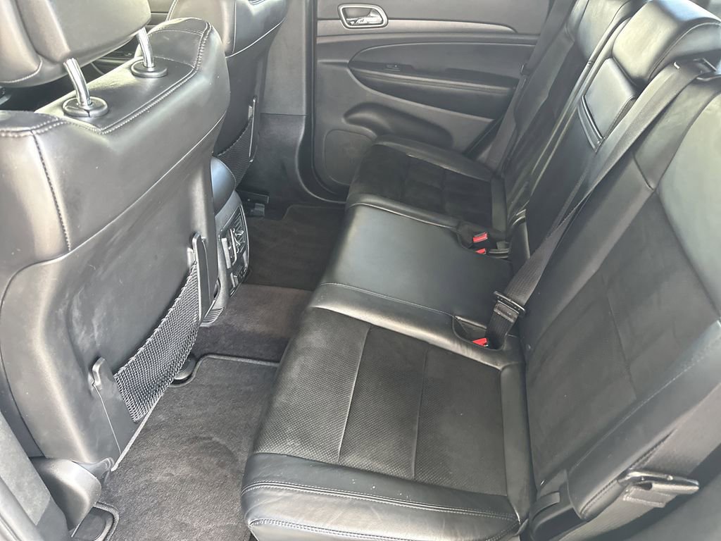 Used 2017 Jeep Grand Cherokee Altitude image 28