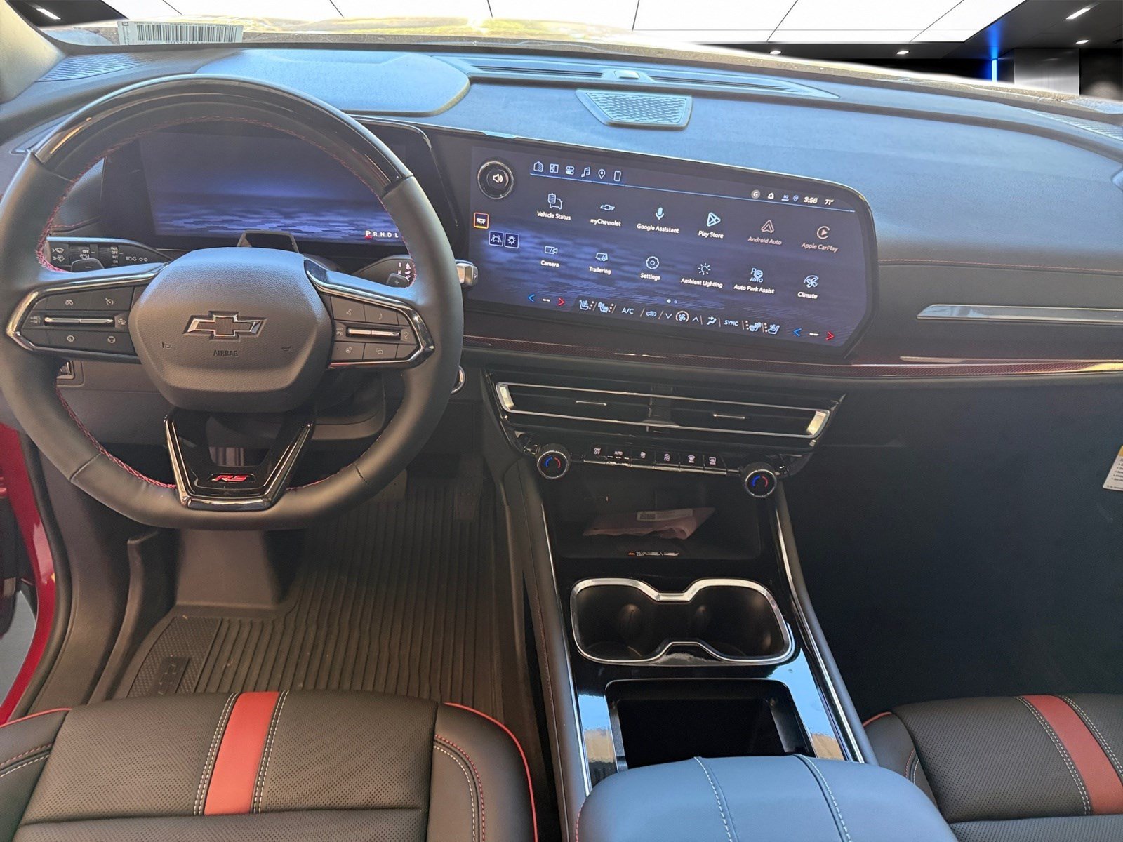 New 2027 Chevrolet Traverse RS w/ LPO, Floor Liner Package FWD image 21