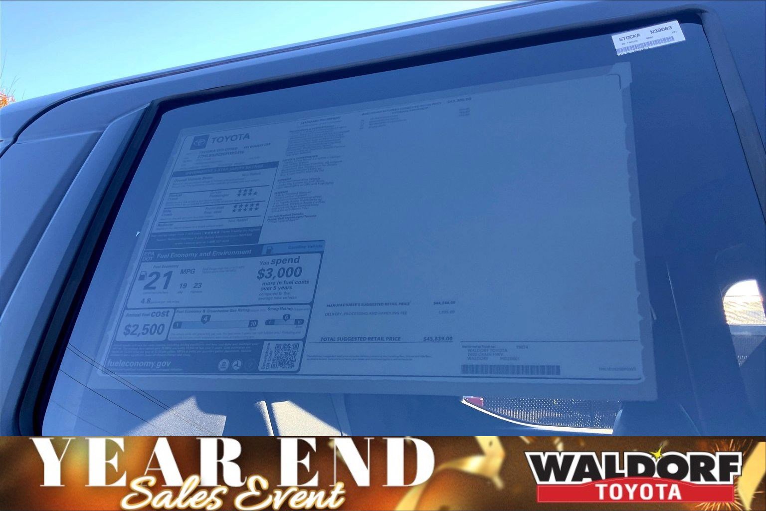 New 2025 Toyota Tacoma TRD Off-Road image 18