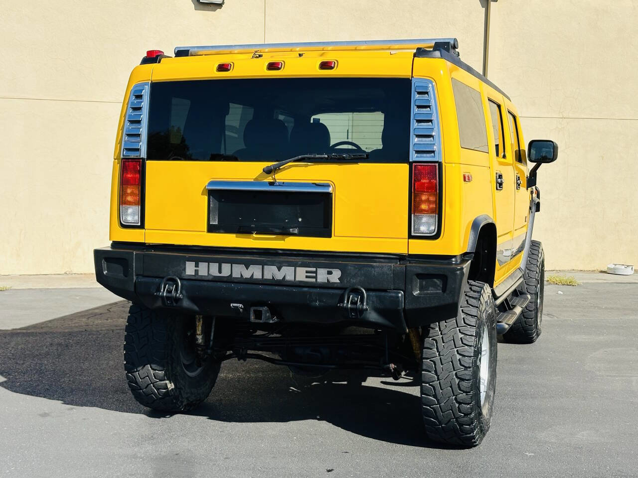 Used 2003 HUMMER H2 w/ Preferred Equipment Group image 5