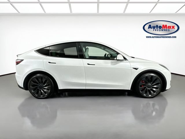 Used 2024 Tesla Model Y Performance AWD/4WD image 10