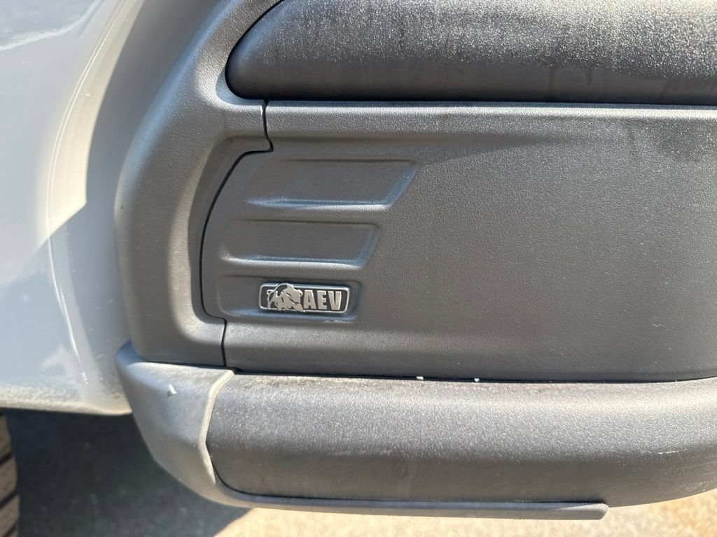 Used 2025 GMC Sierra 2500 AT4X w/ AT4X AEV Edition AWD/4WD image 12