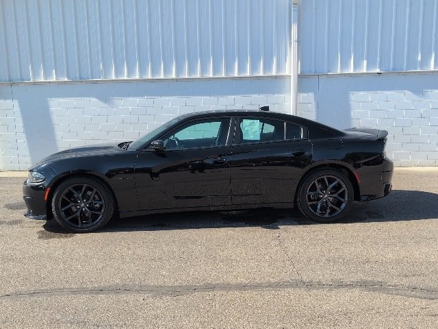 Used 2022 Dodge Charger R/T w/ Blacktop Package image 3