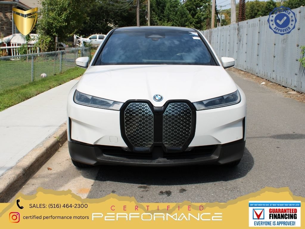 Used 2023 BMW iX xDrive50 AWD/4WD image 1