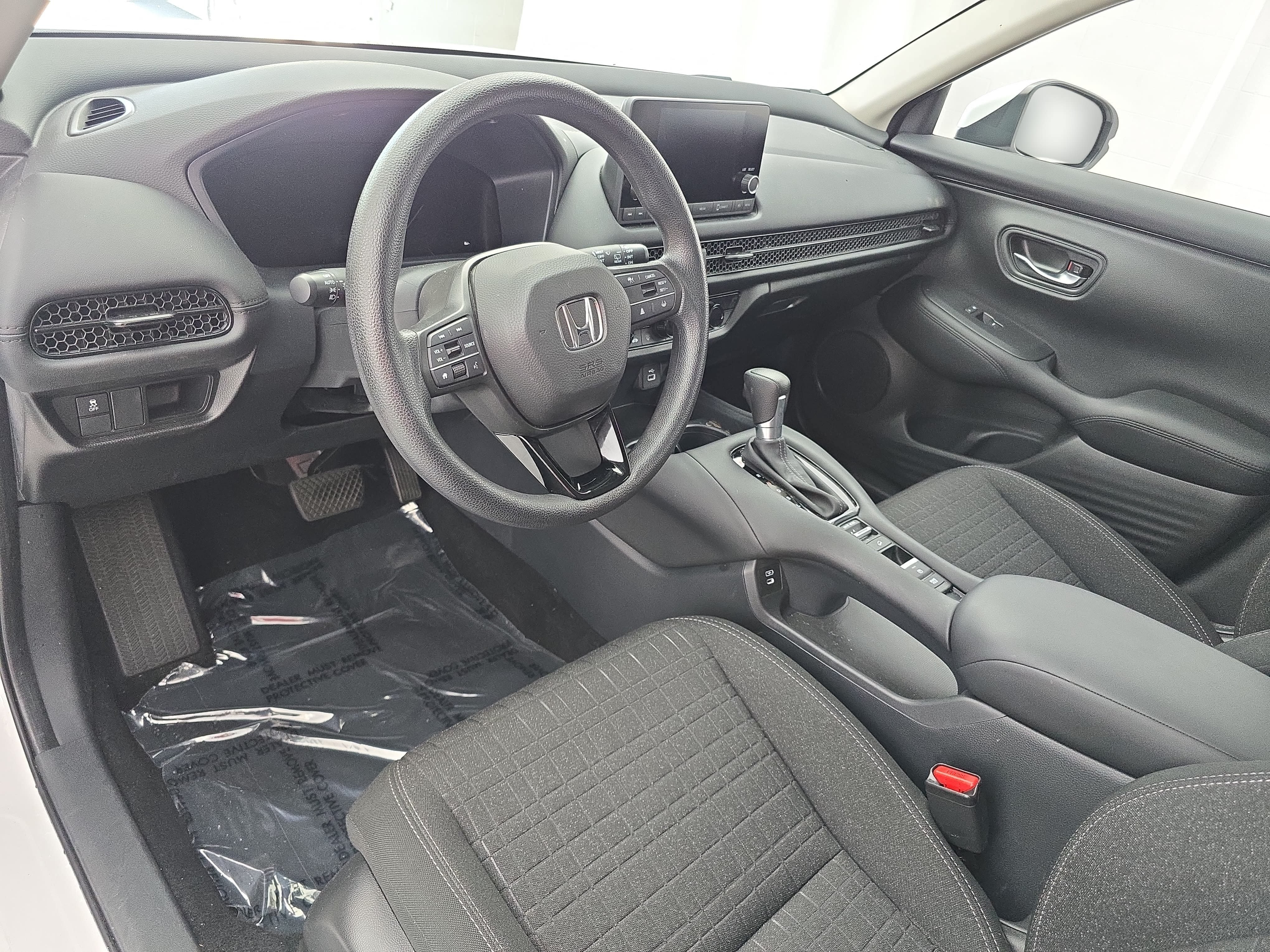 Certified 2025 Honda HR-V LX image 15