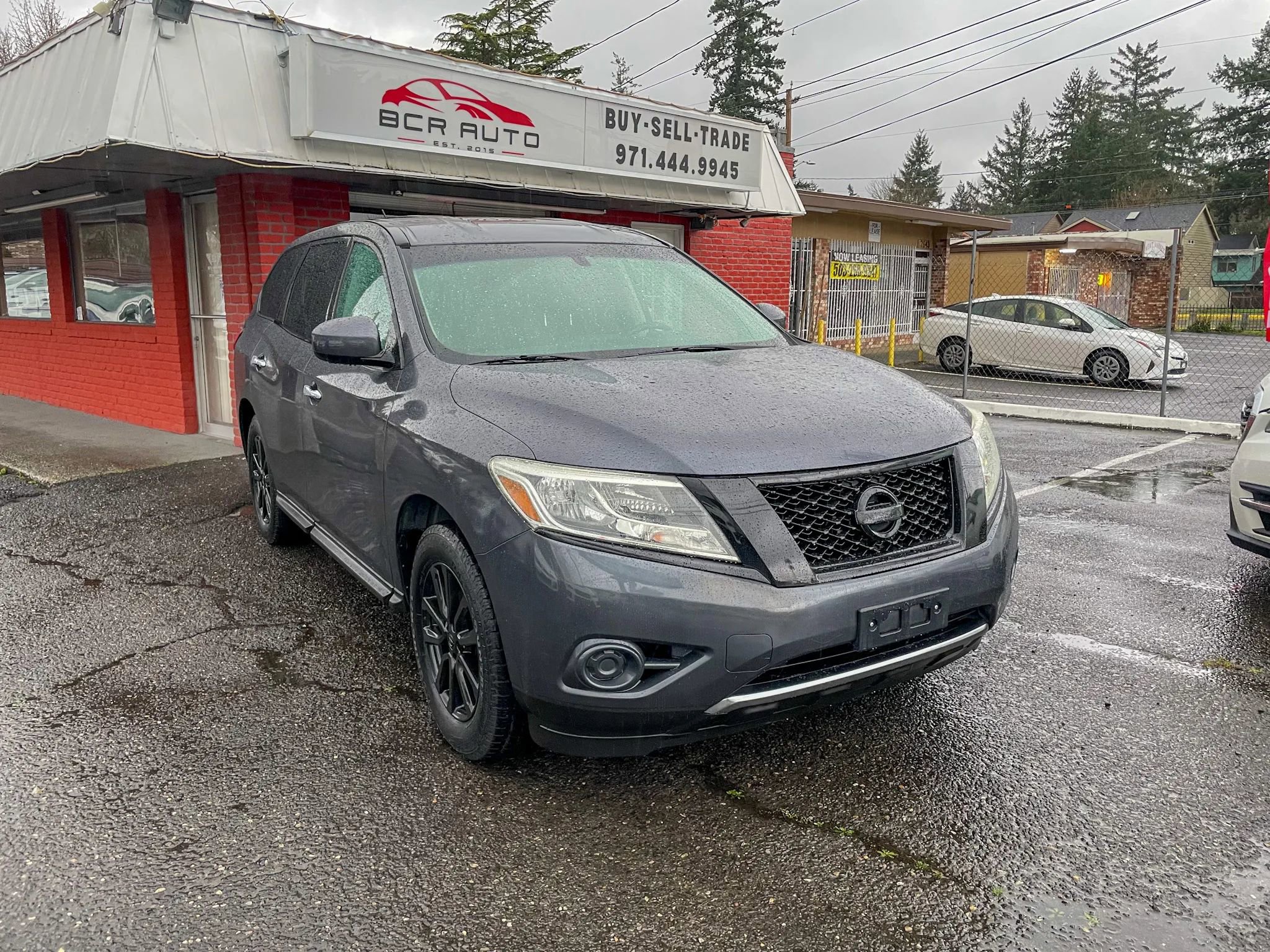 Used 2014 Nissan Pathfinder S image 4