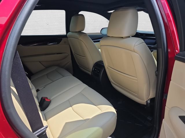 Used 2017 Cadillac XT5 Premium Luxury w/ LPO, Wheel Lock Package AWD/4WD image 11