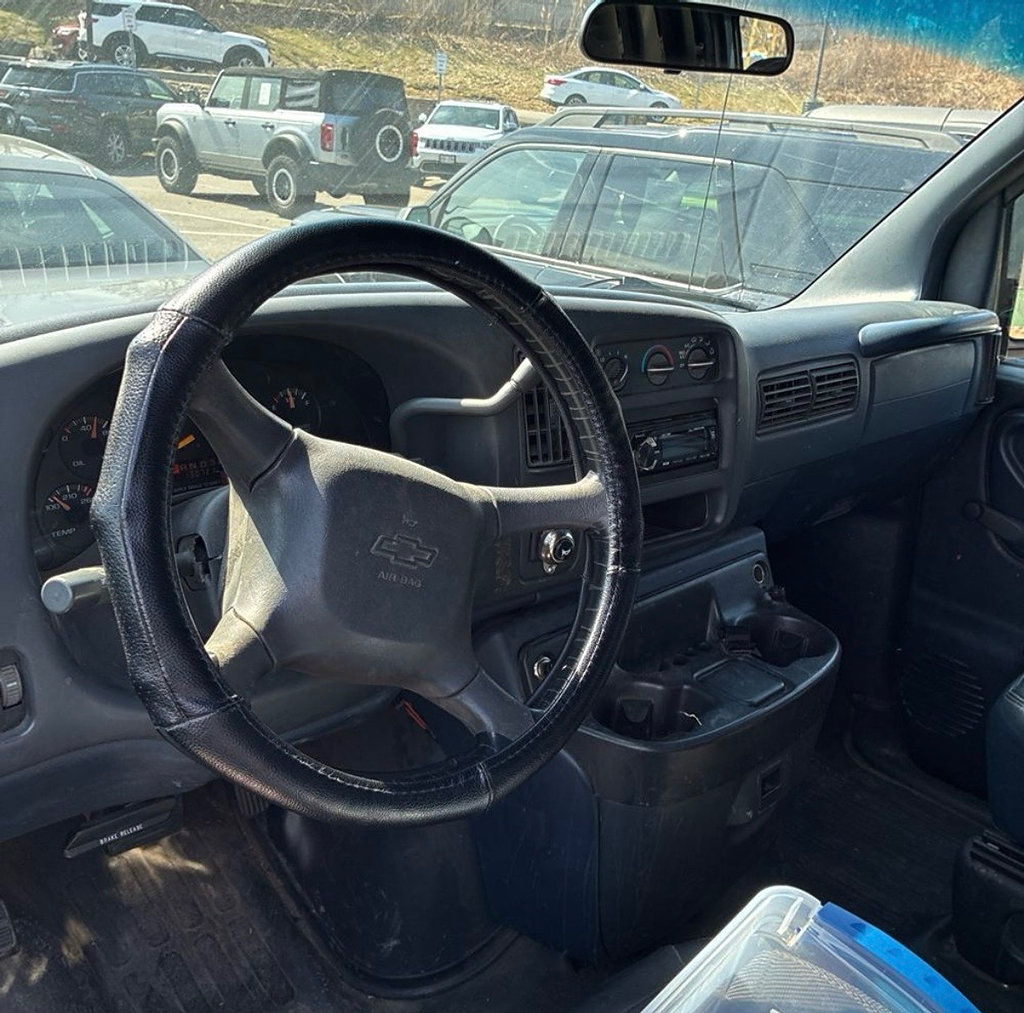Used 1999 Chevrolet Express 3500 Extended RWD image 23