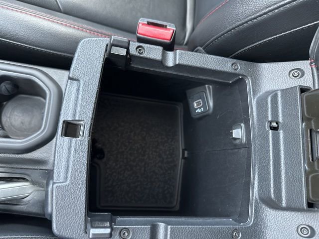 Used 2022 Jeep Wrangler Unlimited Rubicon w/ Cold Weather Group image 32