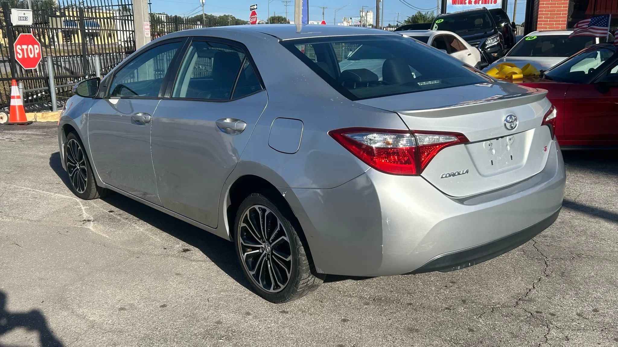 Used 2016 Toyota Corolla S Premium image 6