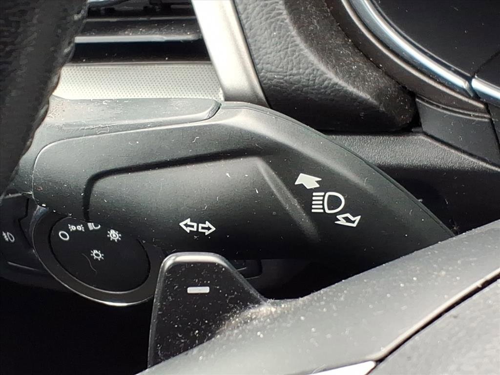 Used 2017 Ford Fusion SE w/ Equipment Group 201A image 22