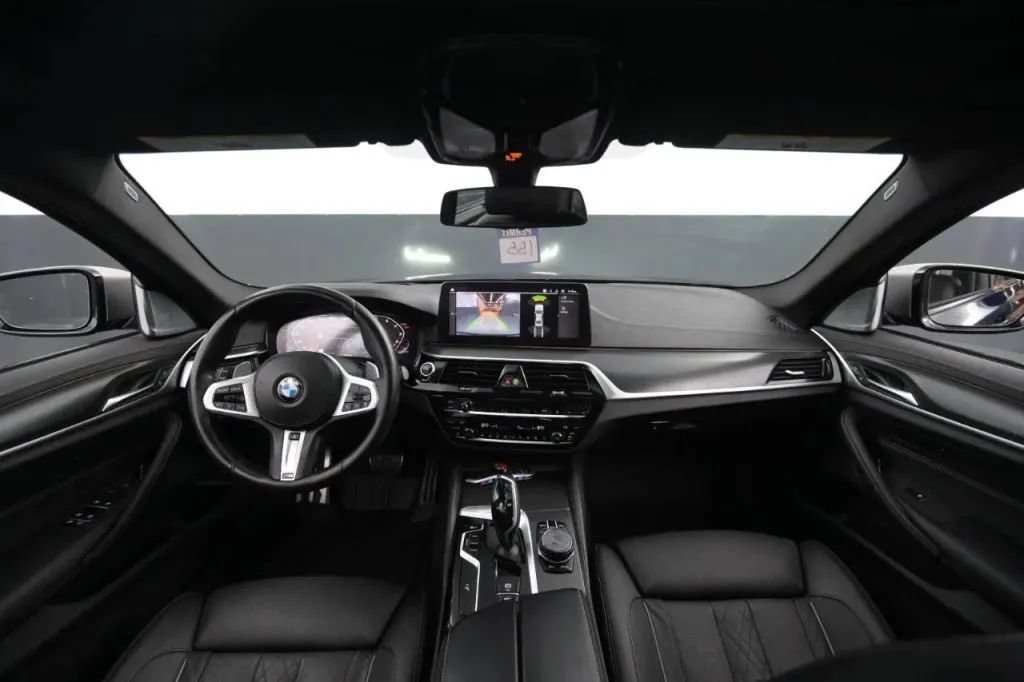 Used 2021 BMW M550i xDrive w/ Executive Package AWD/4WD image 32