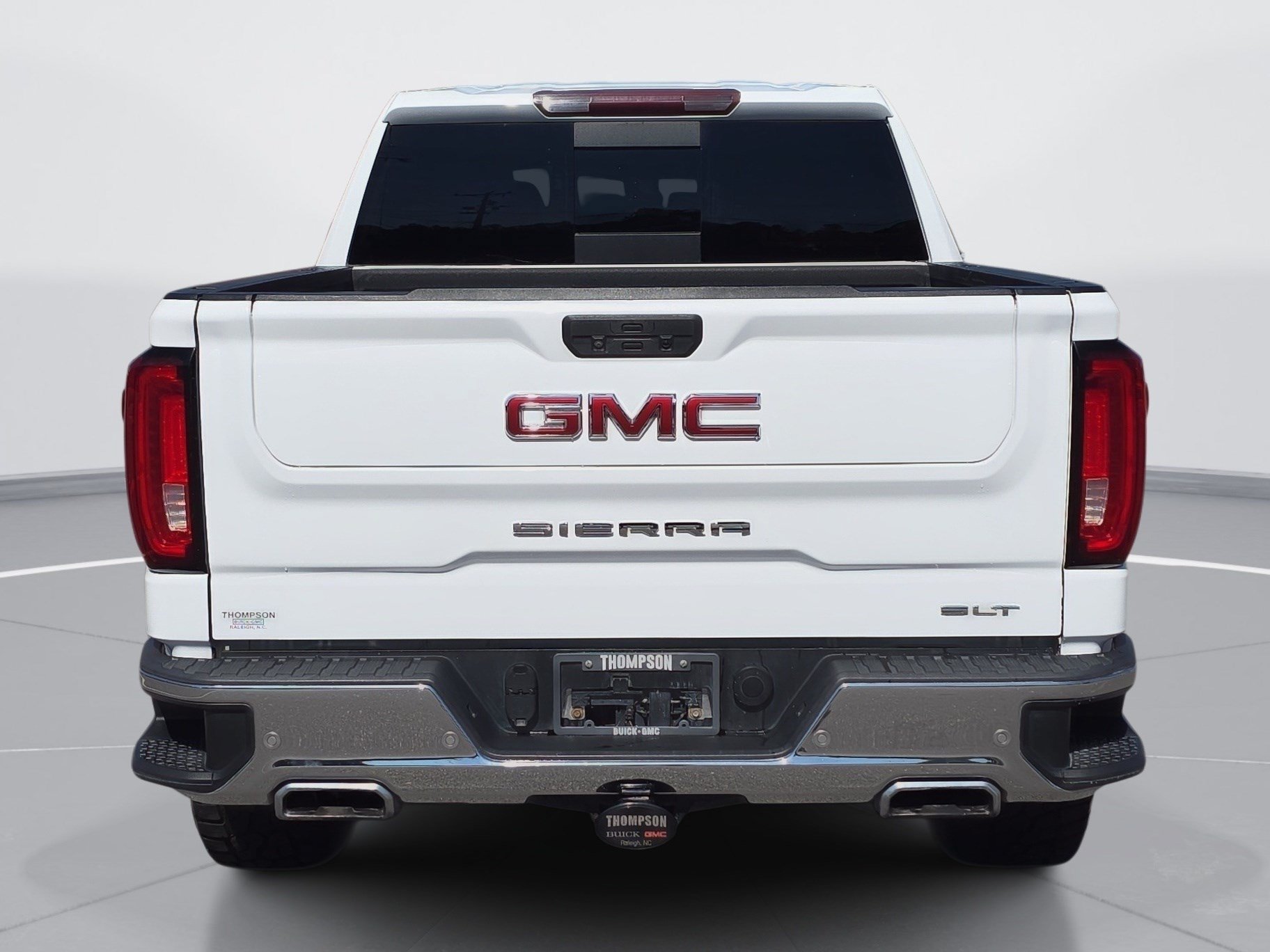 Used 2020 GMC Sierra 1500 SLT w/ SLT Premium Plus Package AWD/4WD image 4