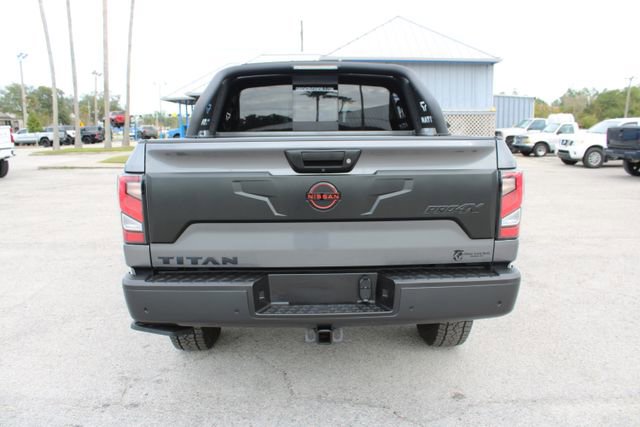 Used 2024 Nissan Titan PRO-4X w/ Pro-4x Convenience Package image 9