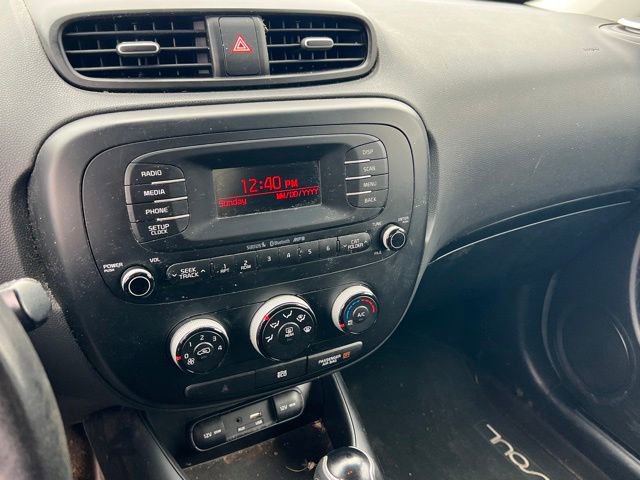 Used 2015 Kia Soul FWD image 19