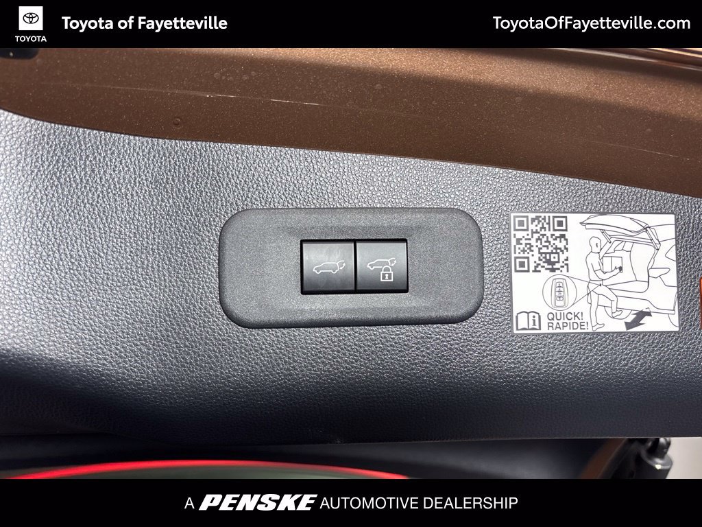 Certified 2025 Toyota Crown Signia AWD/4WD image 11