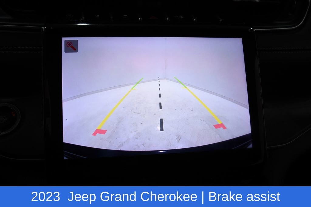 Used 2023 Jeep Grand Cherokee Overland image 18