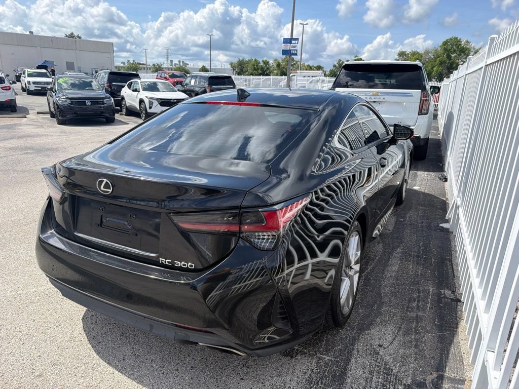 Used 2020 Lexus RC 300 w/ Accessory Package RWD image 5