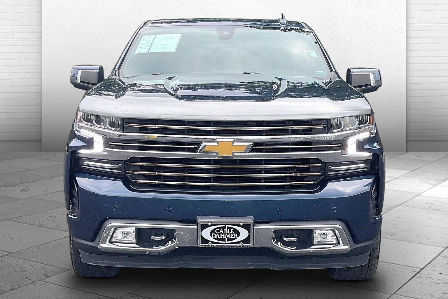 Used 2022 Chevrolet Silverado 1500 High Country w/ Safety Package II AWD/4WD image 2
