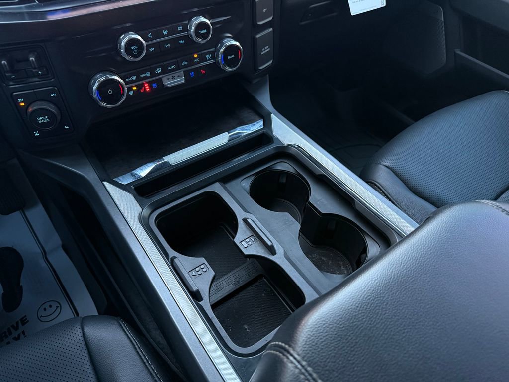 Used 2023 Ford F250 Lariat w/ Chrome Package image 47