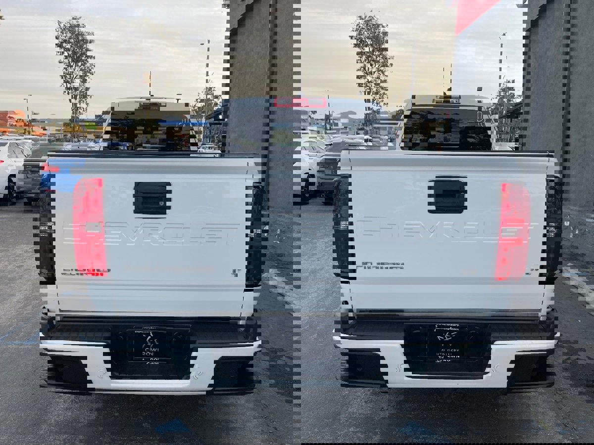 Used 2022 Chevrolet Colorado LT w/ Fleet Safety Package RWD image 8