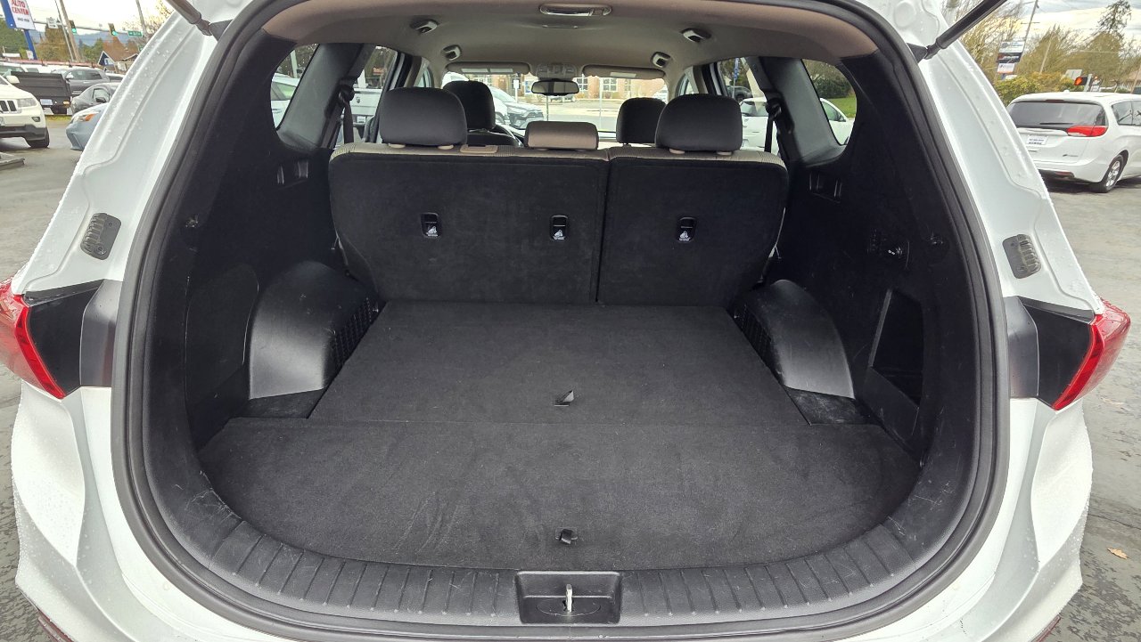 Used 2019 Hyundai Santa Fe SEL image 19