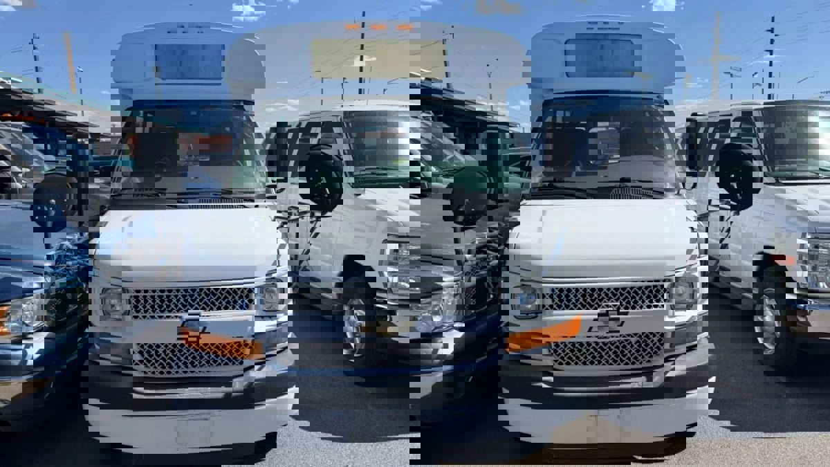 Used 2012 Chevrolet Express 3500 w/ School Bus Package image 46