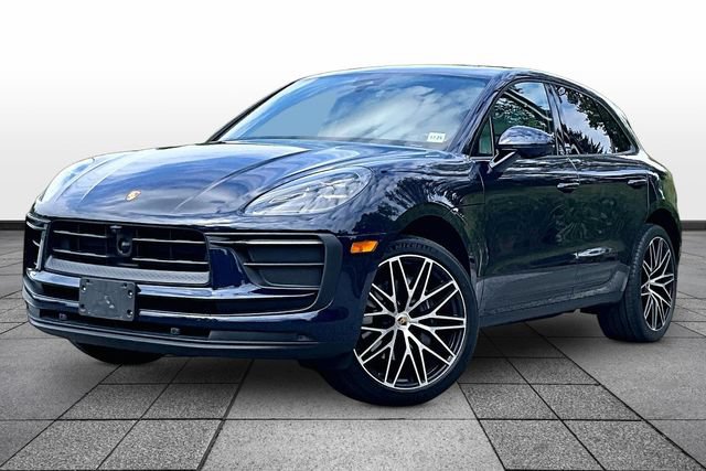 Used 2023 Porsche Macan Turbo AWD/4WD image 2