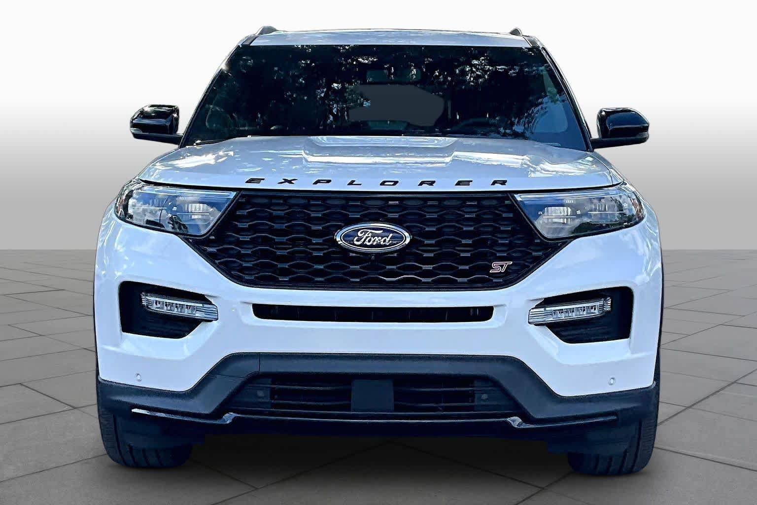 Used 2023 Ford Explorer ST w/ Equipment Group 401A AWD/4WD image 4