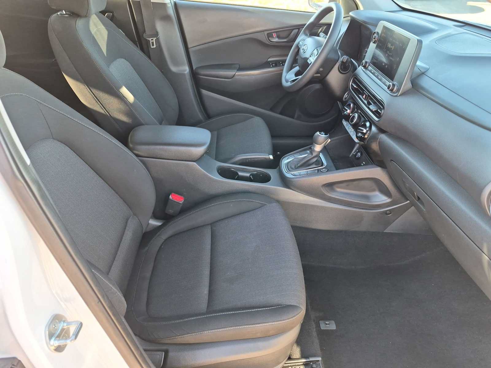Used 2023 Hyundai Kona SEL AWD/4WD image 29