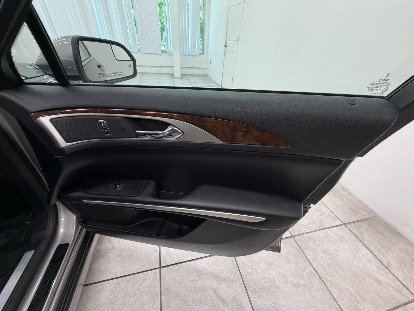 Used 2015 Lincoln MKZ FWD image 20