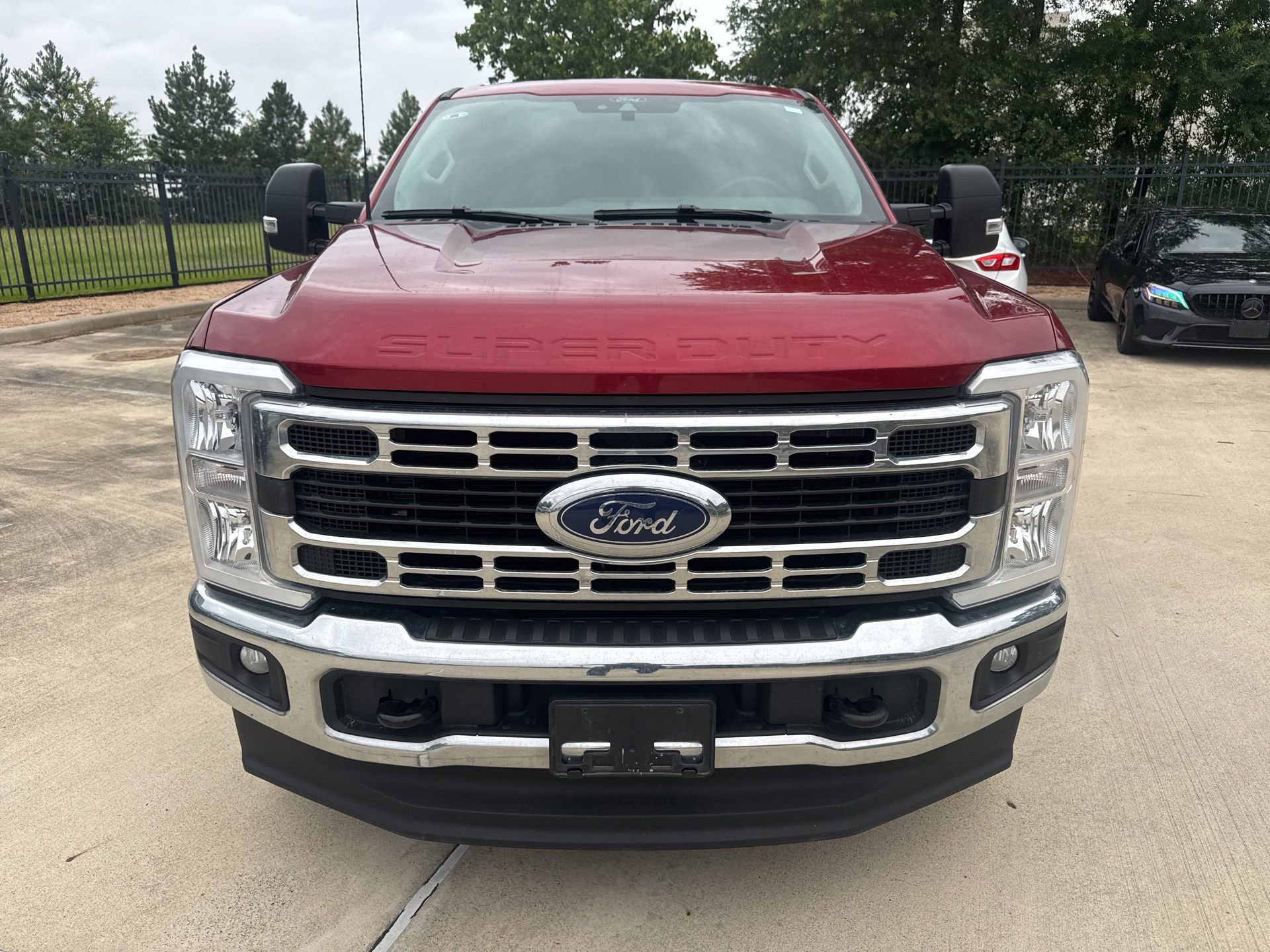 Used 2025 Ford F250 XLT w/ FX4 Off-Road Package AWD/4WD image 2