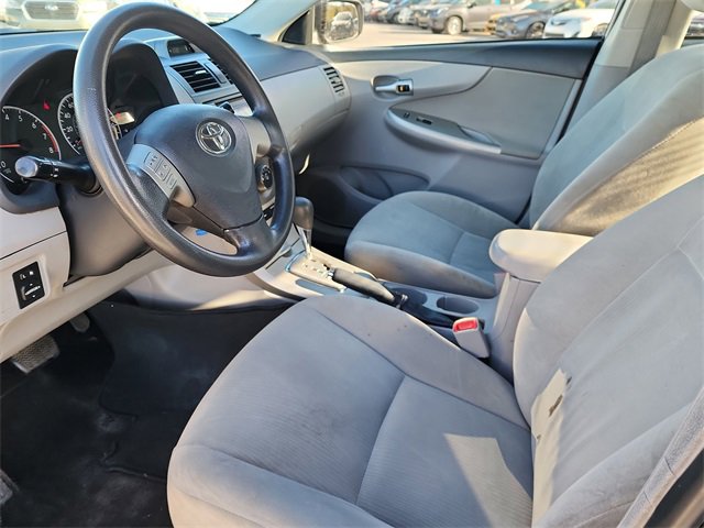 Used 2012 Toyota Corolla LE image 12