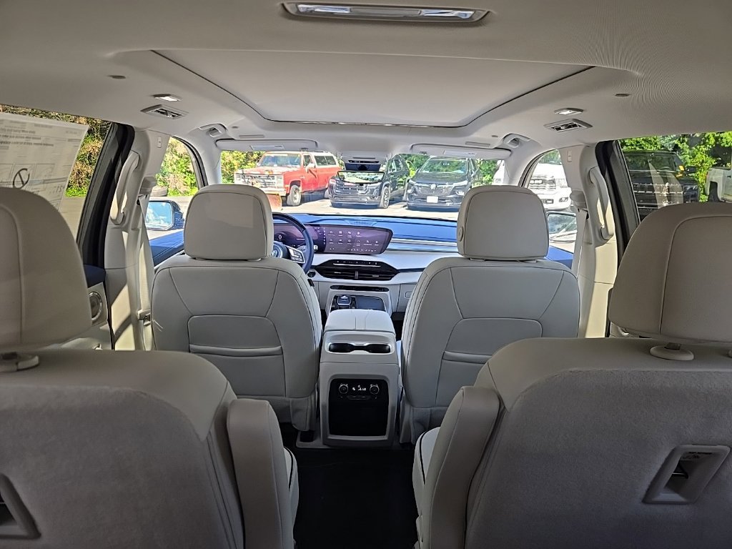 New 2026 Buick Enclave Avenir w/ Super Cruise Package AWD/4WD image 19
