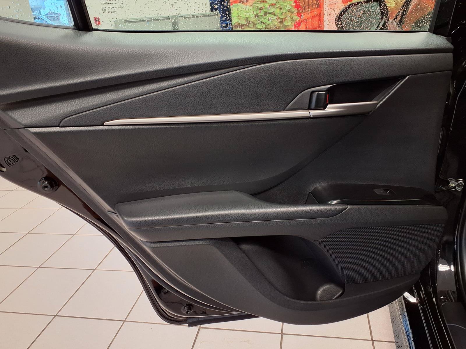 Used 2025 Toyota Camry SE FWD image 17