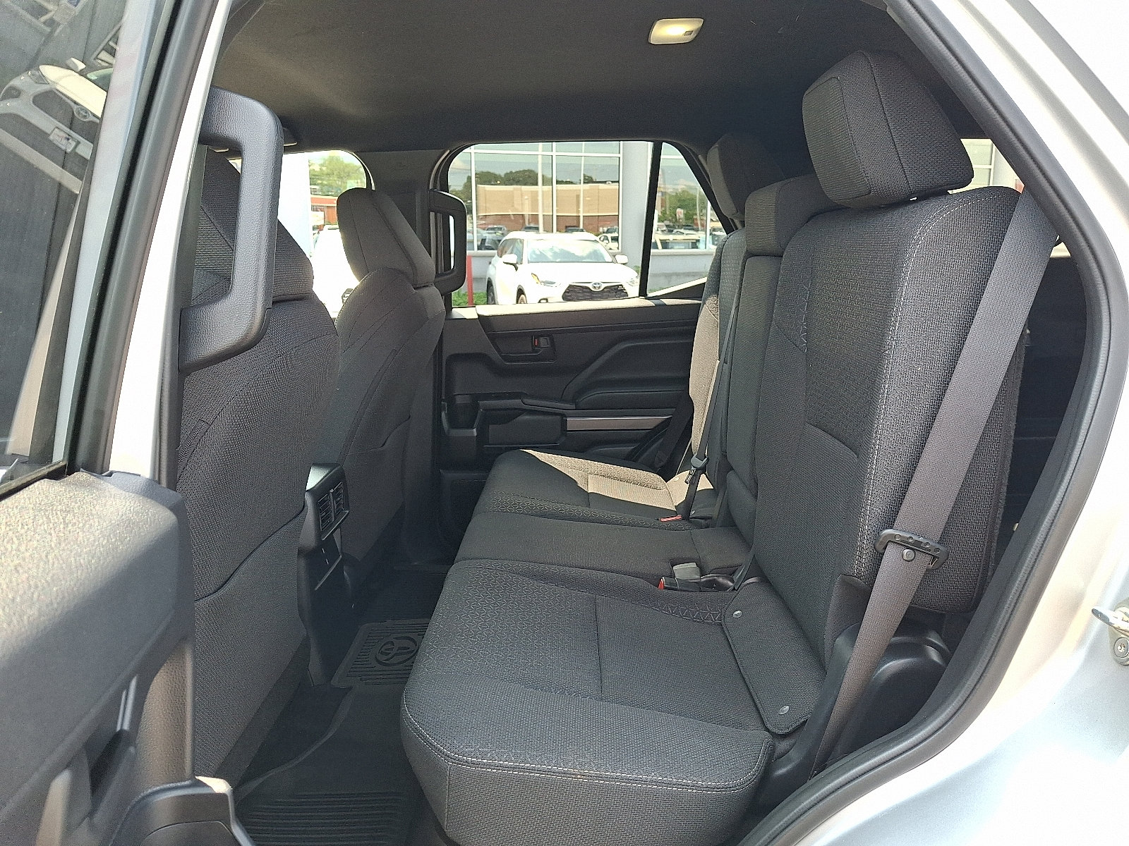 Certified 2025 Toyota 4Runner SR5 AWD/4WD image 11