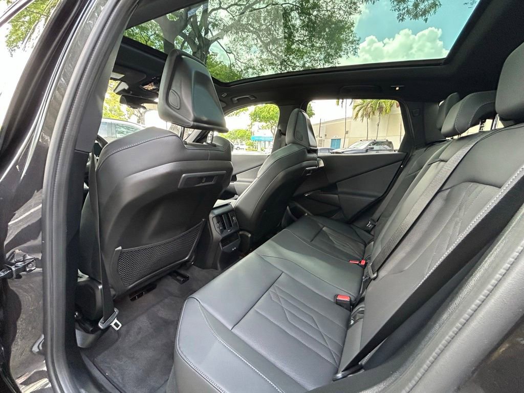 Used 2025 BMW X3 xDrive30i w/ Premium Package AWD/4WD image 51